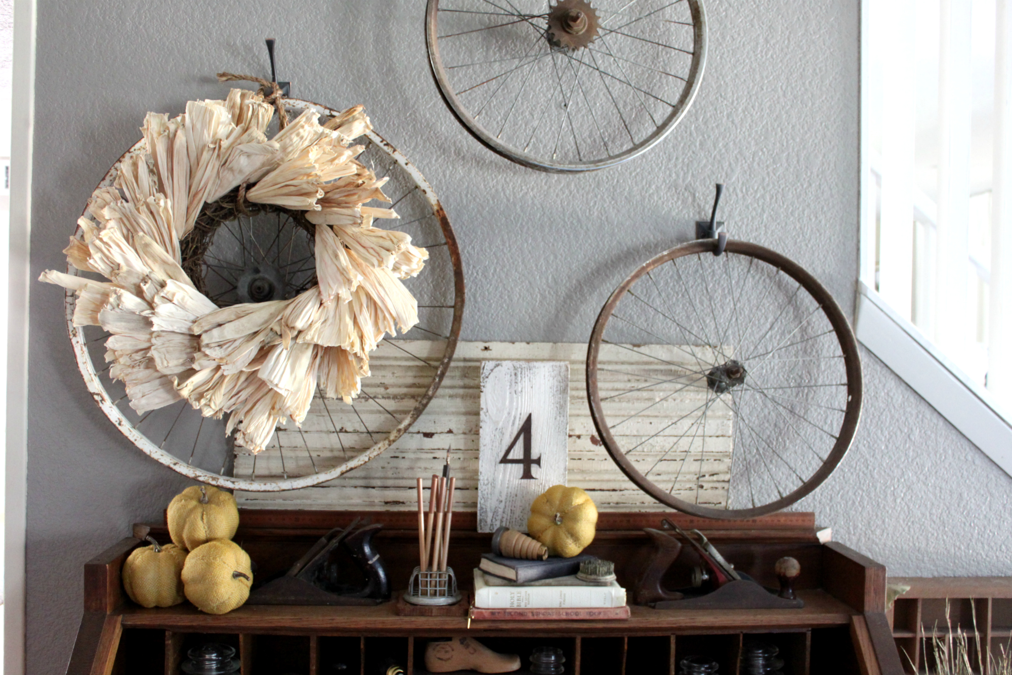 Easy DIY Rustic Cornhusk Wreath by An Inspired Nest